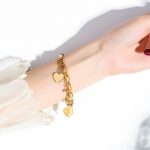 Lắc Tay Nữ Dây Xích Tòn Ten Titan Ko Đen TT 2497