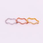 Nhẫn Nữ Lượn Sóng Đính Đá Titan Ko Đen TT4758