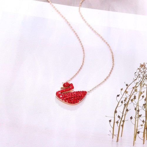 Dây Chuyền Thiên Nga Đá Đỏ Titan Ko Đen TT 3162