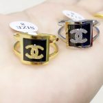 Nhẫn Mặt Vuông Logo Chanel Titan Ko Đen TT 4332